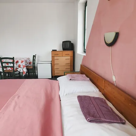 Διαμέρισμα Mueller's 3