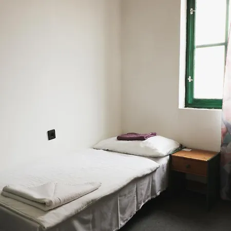 Mueller's 3 Apartment *